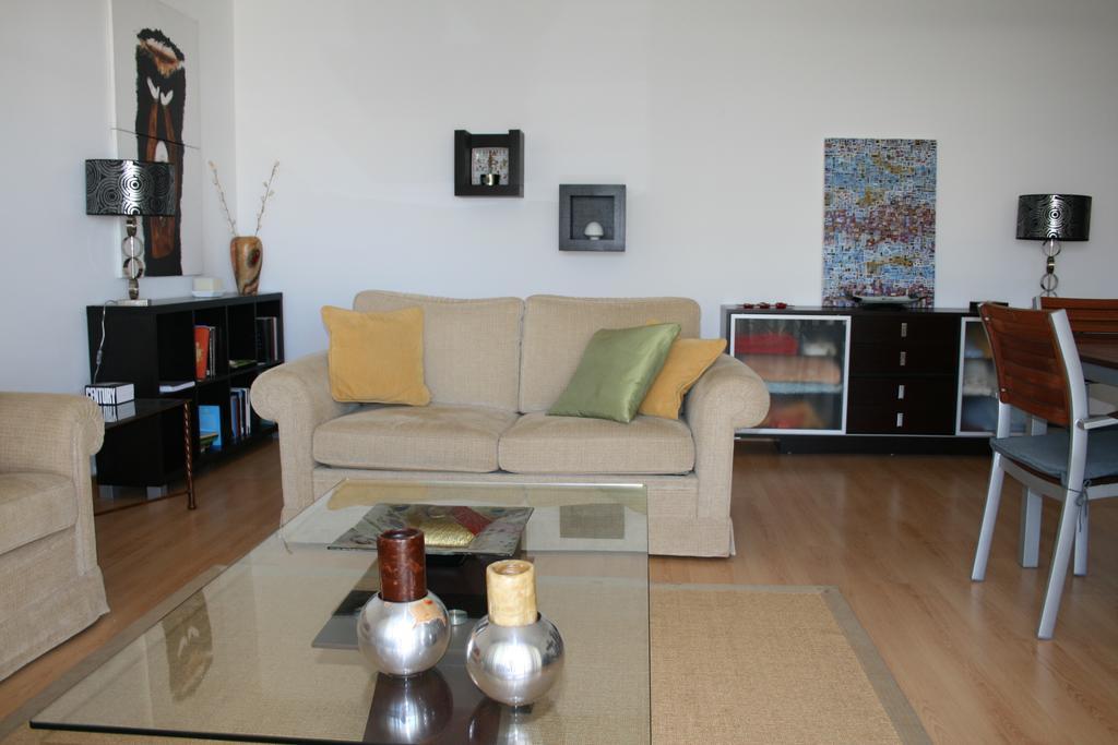Marina De -